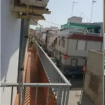 3 Habitaciones Al Lado Del Metro